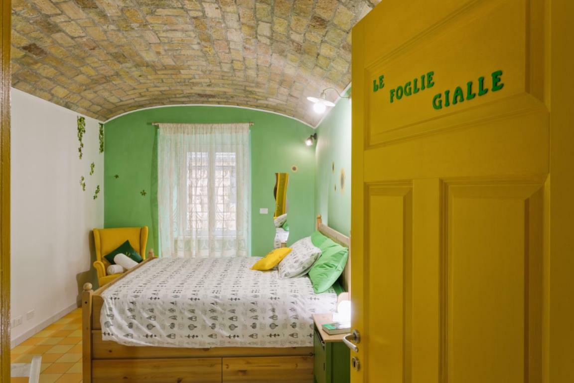 Bed And Colors Rom